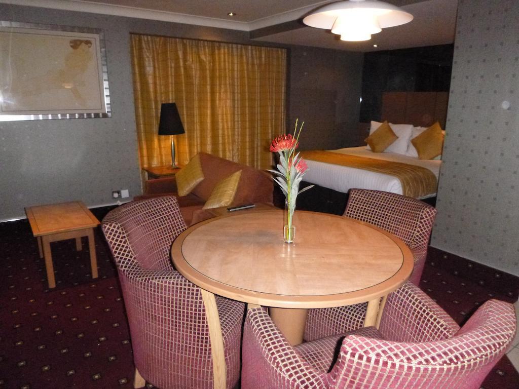 Ramada Hatfield Hatfield  Bilik gambar