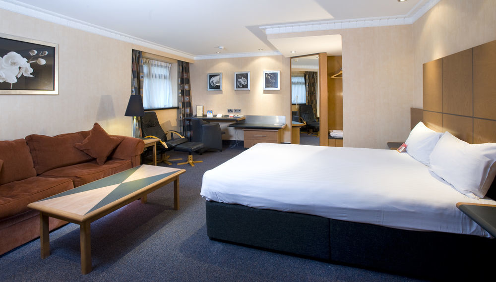 Ramada Hatfield Hatfield  Bilik gambar